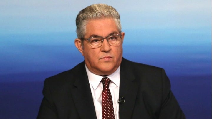 Είναι: Στη Γερμανία τις και και και ο Δ.  Κουτσούμπας