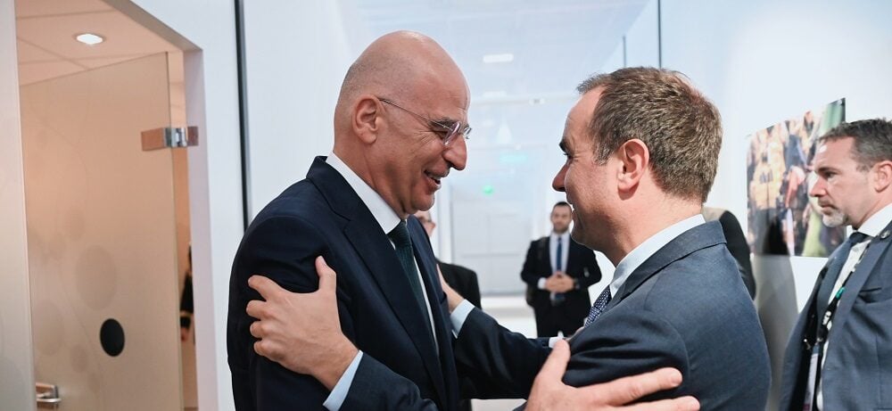 Ολοκληρώθηκε η συζήτηση για την ευρωπαϊκή άμυνα – Στο τραπέζι μεταξύ Νίκου Δένδια και του Γάλλου ομολογου του